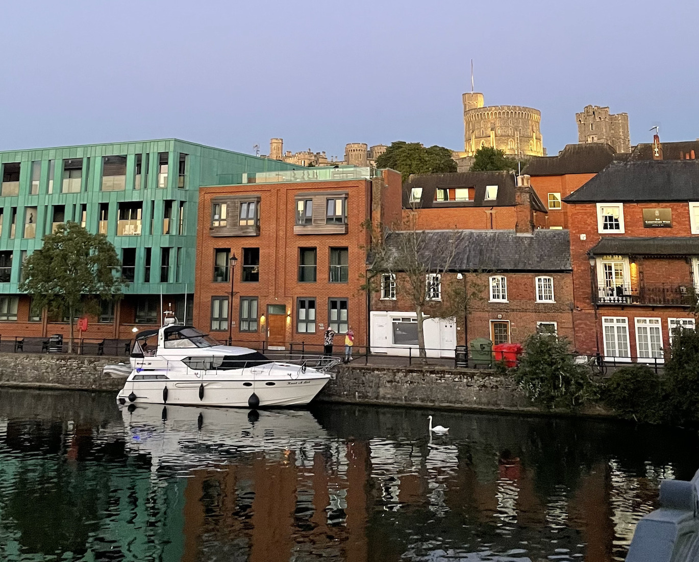 Royal Windsor & River Thames Boat Trip